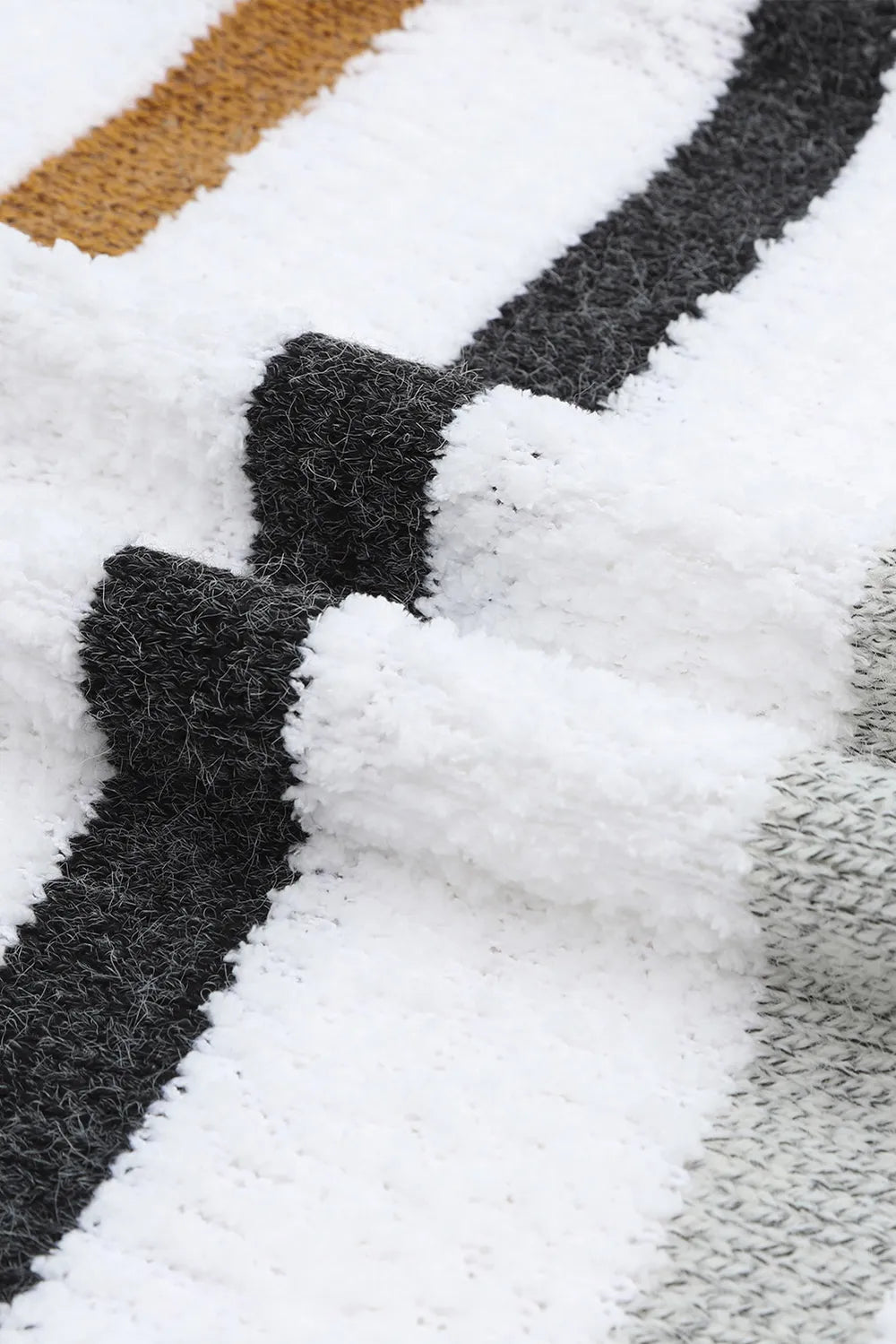 51ac739090f040fba181af7c9d3578ad-Max